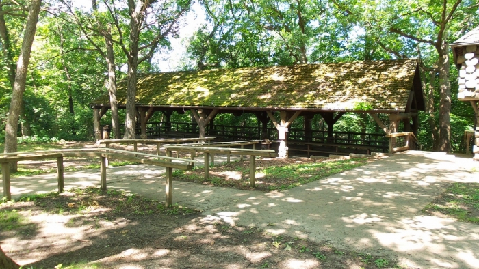 large wooded picnic shelter