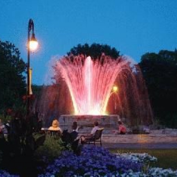Outdoor Lights QC | Visit Quad Cities