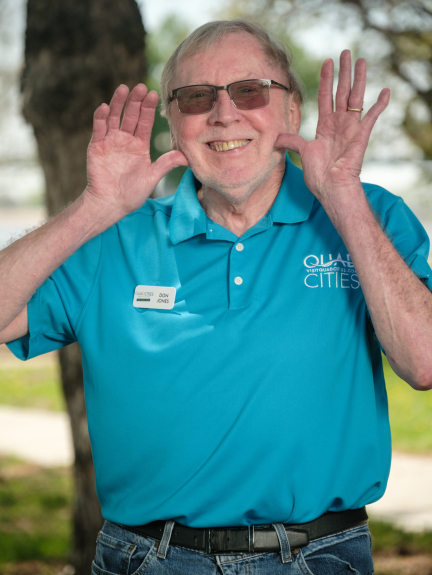 Alternative Photo of Don Jones