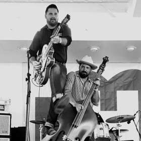 Image for 3 On the Tree Sundays on the Patio Live Music